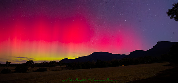 Aurora from Sandy Rise Paddock at Grampians Paradise