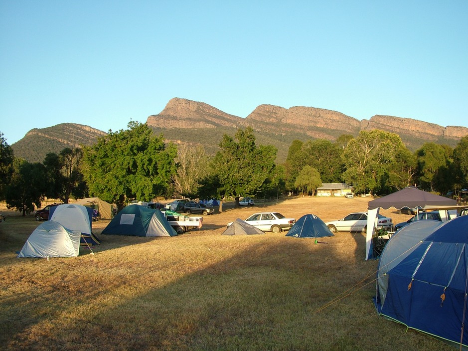 Camping on Unpowered Sites at Grampians Paradise Camping and Caravan Parkland in the Open Parkland Area