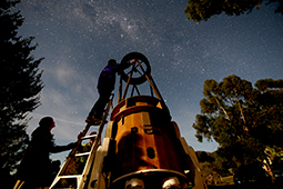 Observing the night ski with the 3.5 metre long Grampians Paradise telescope at Grampians Paradise Camping and Caravan Parkland