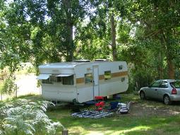 Retro and vintage onsite caravan accomidation at Grampians Paradise Camping and Caravan Parkland